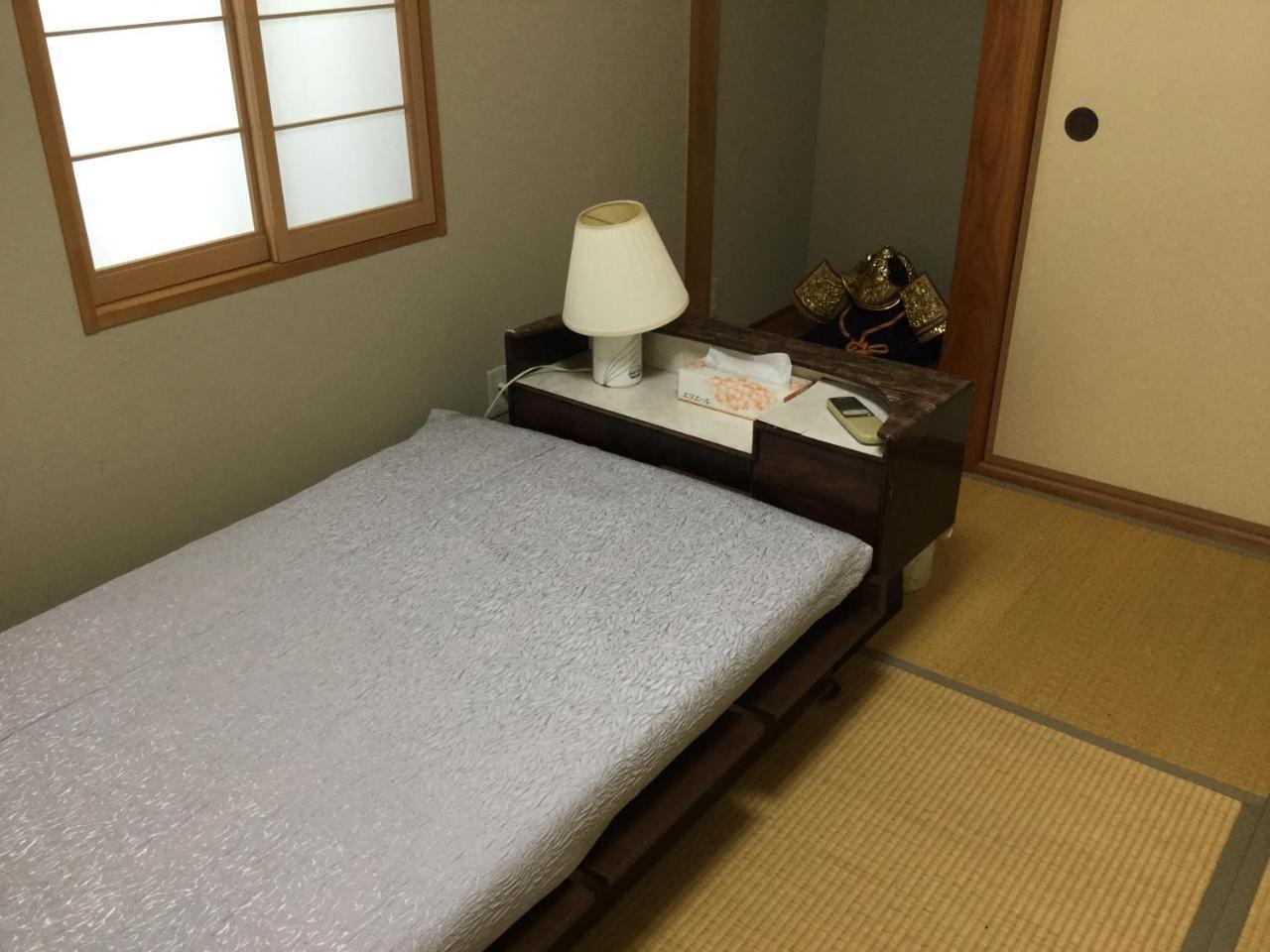 Guesthouse Cosmo Tokushima Esterno foto
