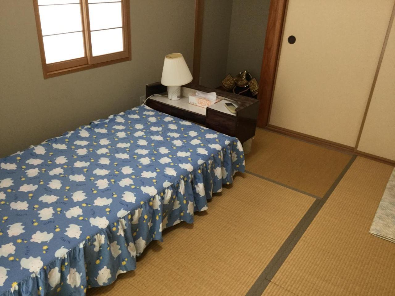 Guesthouse Cosmo Tokushima Esterno foto
